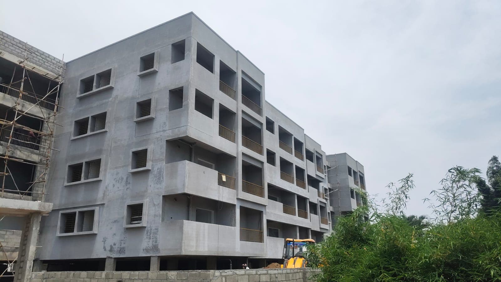 Suraksha Sunrise Park site photograph 1