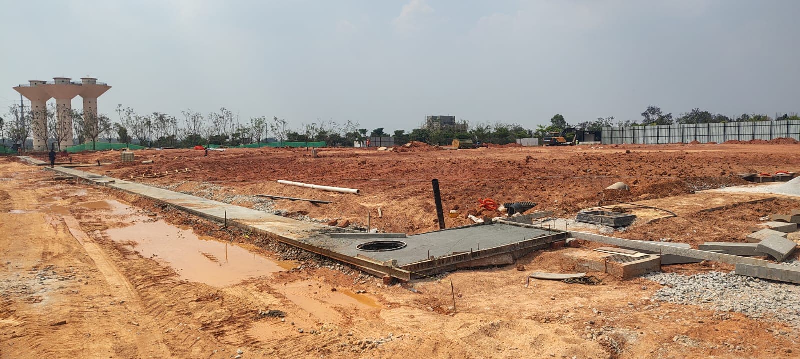 Embassy Paradiso site photograph 1