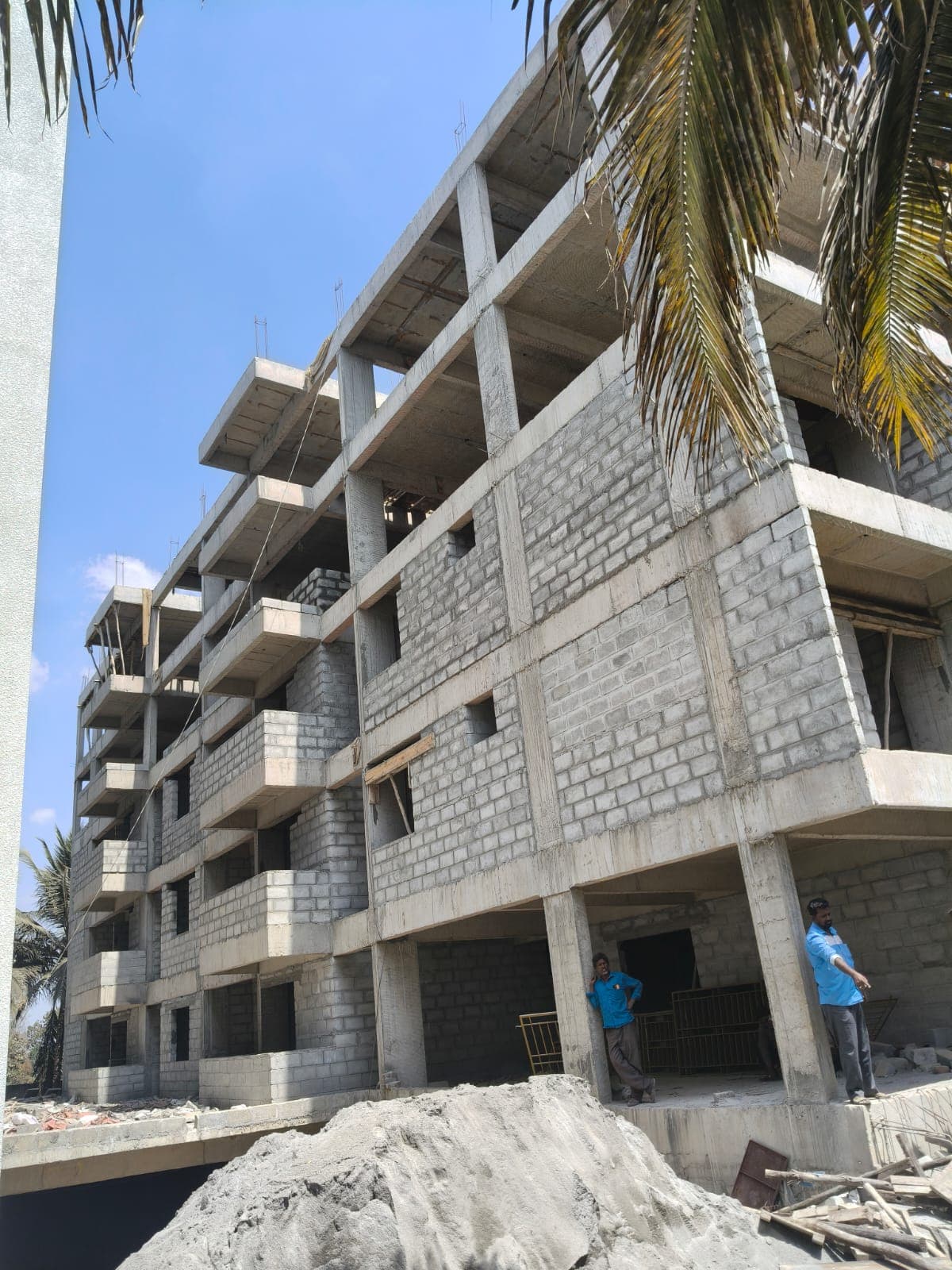 Arka Siddhi Pinnacle site photograph 1